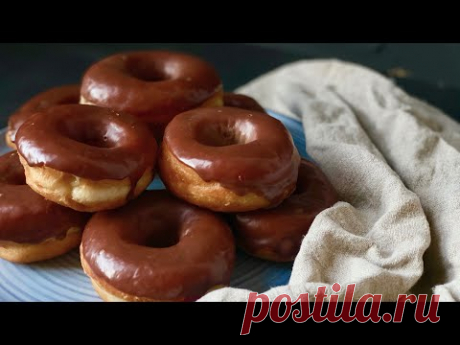 Пончики с начинкой и шоколадной глазурью