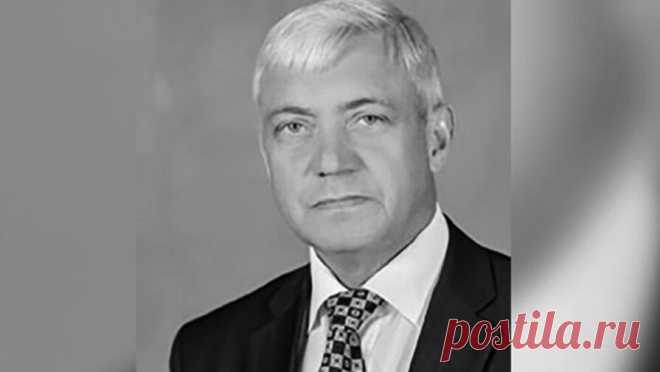 Бывшего губернатора Воронежской области Калашникова не стало. Первый губернатор Воронежской области Виктор Калашников ушел из жизни утром 1 декабря в своей квартире на улице Академика Королева в Москве. Об этом сообщает газета "Московский комсомолец" в Telegram-канале. По информации ...
