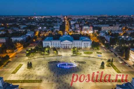 В подконтрольном ВСУ Краматорске произошел мощный взрыв. В городе подымается дым.