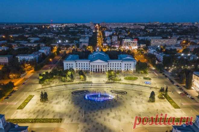 В подконтрольном ВСУ Краматорске произошел мощный взрыв. В городе подымается дым.