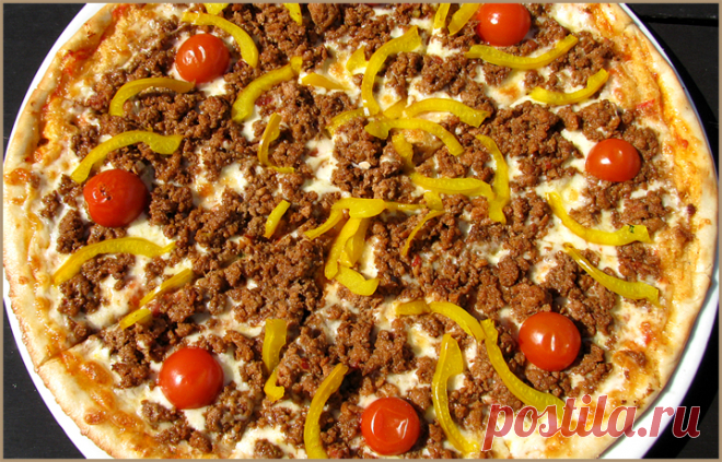 Пицца Болоньезе (Pizza Bolognese), рецепт пиццы с мясным фаршем с фото, как приготовить пиццу - Пивной ресторан Бургомистр в центре Москвы