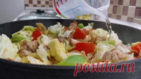 Розовый баклажан | Все очень просто, капуста и свинина, а как вкусно. Отличный ужин на одной сковороде