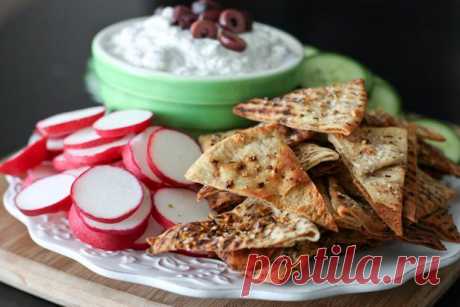 Лепешки с погружным соусом из сыра фета - Гранд кулинар - рецепты с фото