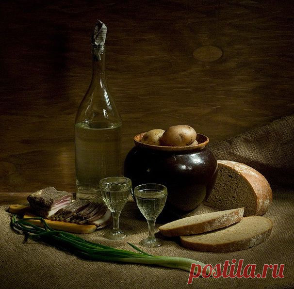 Была ночь. Тишина. Луна... Он и Она. Он сказал "Да". Она сказала: "Hет".
Прошли годы. Была ночь. Тишина. Луна... Он и она. Она сказала: "Да". Он сказал: "Да". Hо годы были уже не те.
Так выпьем же за то, чтобы все в жизни делалось своевременно!