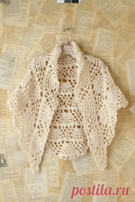 Шаль с веерами, вяжем крючком