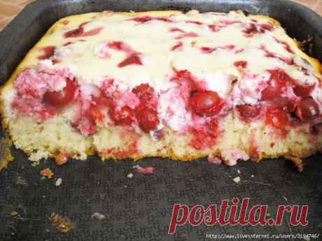 Пирог с вишнями и творогом - Простые рецепты Овкусе.ру