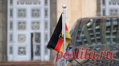 Посольство в ФРГ контактирует с обвиняемой в подготовке госпереворота россиянкой. Посольство России в ФРГ знает о выдвинутых против россиянки обвинениях по делу о подготовке государственного переворота в Германии, сотрудники ведомства находятся в контакте с обвиняемой. Читать далее