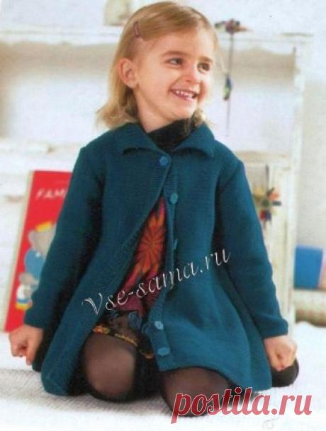 Пальто сине-зелёного цвета