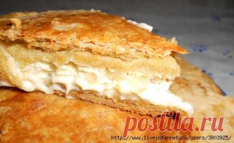 Французский пирог с сыром и луком