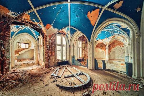 Оказывается, заброшенные и покинутые здания могут быть красивыми