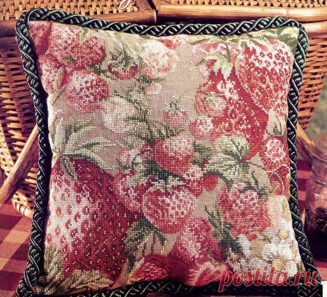 Обучающие уроки по вышивки подушек. Вышивка крестом на подушках с примерами схем