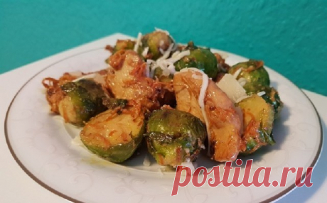 САЛАТ С БРЮССЕЛЬСКОЙ КАПУСТОЙ И КУРИЦЕЙ