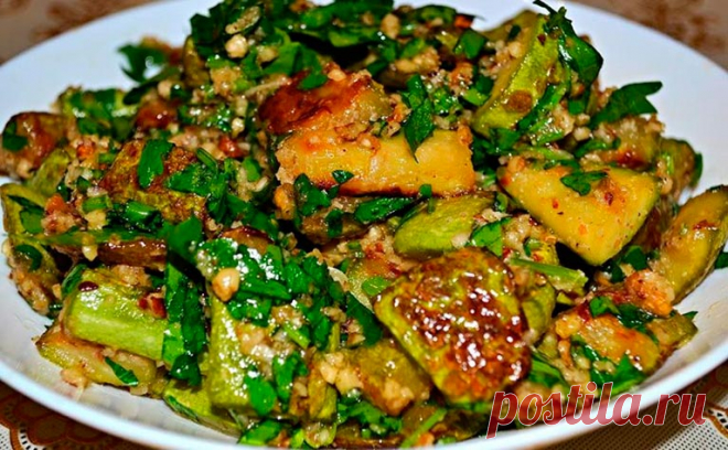 Хит сезона: такие кабачки, точно вкуснее мяса! Как вкусно приготовить закуску из кабачков с потрясающей заливкой в домашних условиях. Хит сезона: такие кабачки, точно вкуснее мяса!