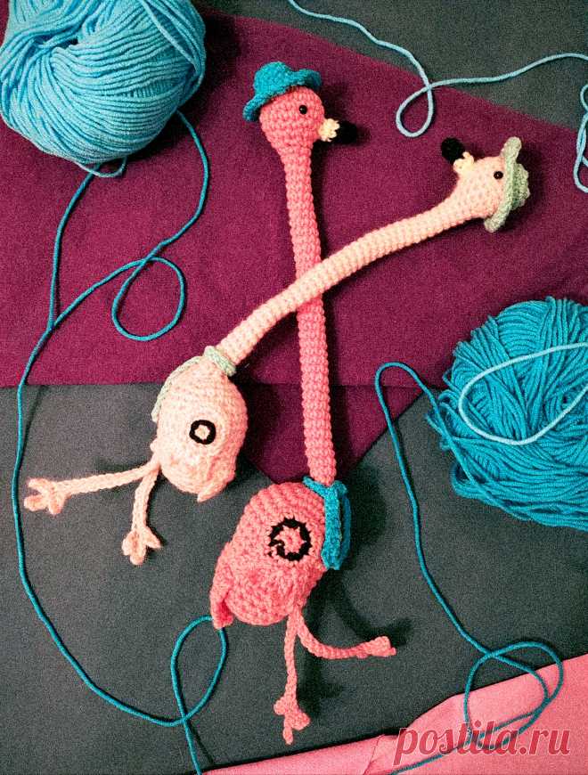 PDF Фламинго Завязинго крючком. FREE crochet pattern; Аmigurumi toy patterns. Амигуруми схемы и описания на русском. Вязаные игрушки и поделки своими руками #amimore - розовый фламинго из обычной пряжи, птицы, птичка.
