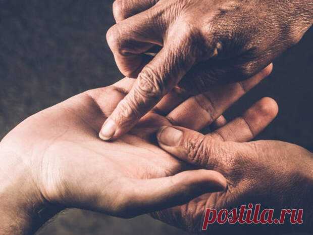 Одинаковые линии на ладони у мужчины и женщины: что они означают? - Сонники, гороскопы, гадания - медиаплатформа МирТесен Одинаковые линии на ладонях встречаются нечасто. Что может означать совпадение линий у мужчины и женщины?Какие линии в хиромантии считаются самыми важными Этот вопрос требует ответа, потому что полностью совпадающего рисунка рук быть не может в принципе. Это невозможно, как и найти два одинаковых