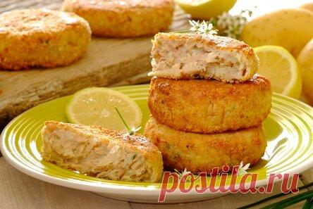 Прекрасная закуска, которая подойдёт и на каждый день, и для праздничного стола. Рыбные котлеты