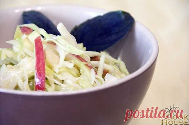 САЛАТ ИЗ КАПУСТЫ, ЯБЛОК И ИМБИРЯ с вкусной заправкой