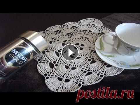 КВАДРАТНАЯ САЛФЕТКА КРЮЧКОМ ДЛЯ СЕРВИРОВКИ СТОЛА - ПРОСТАЯ И КРАСИВАЯ Видео мастер класс по вязанию простой и красивой салфетки крючком для сервировки стола квадратной формы. Из четырех ярусов узора салфетка получилась р...