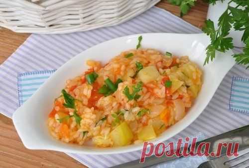 Кабачки с овощами и рисом в мультиварке.