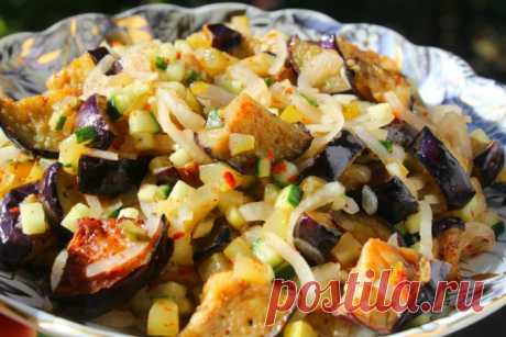 Острый салат из баклажан к мясу, птице, шашлыкам — рецепт