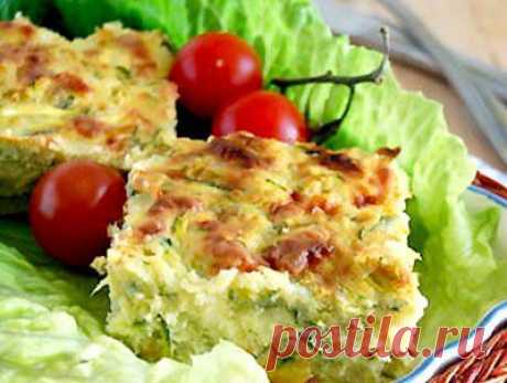 Кабачковый пирог с сыром и беконом