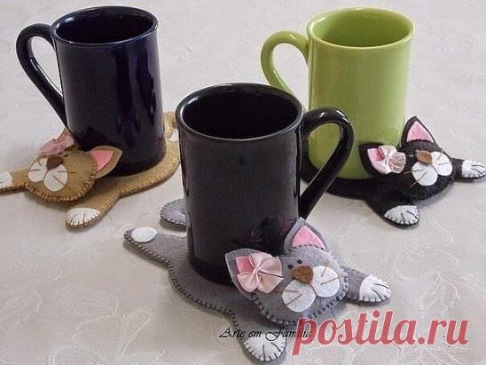 ​Очаровательные подставки под горячее в виде разных животных Очаровательные подставки под горячее в виде разных животныхОчаровательные подставки под горячее в виде разных животных легко создаются из фетра.Поднимайте настроение себе и близким такими предметами интерьера.