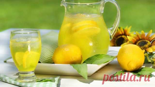 Гаряча вода з лимоном: користь і шкода, натщесерце вранці, відгуки, рецепти