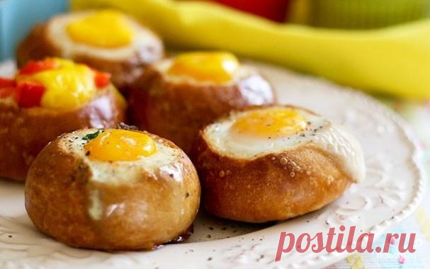 Яичница в хлебном горшочке - пошаговый рецепт с фото на Повар.ру