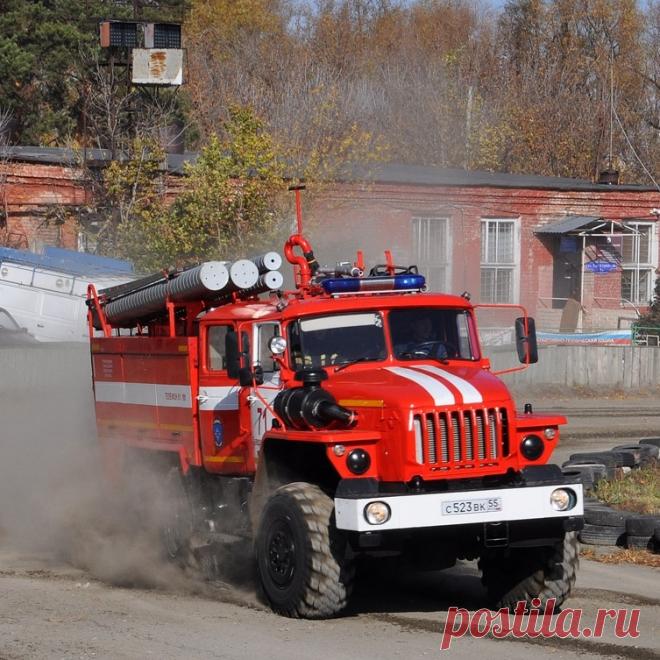 🚛 Магазин оригинальных запчастей на Урал оптом и в розницу
🔟 Широкий ассортимент 💖 Приятные цены 🎁 Скидки и Акции
🌍 Быстрая доставка по Москве, всей России и СНГ 📞 +7(3513)29-85-41
