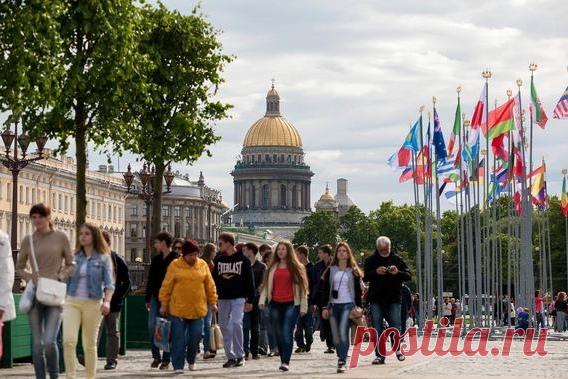 27 сентября - Всемирный день туризма

Каким видят наш город приезжие?

Испанец Хавьер приехал в Петербург на неделю, чтобы посетить фестиваль латинских танцев. В аэропорту он привычно заказал Uber, но найти машину в течение 20 минут так и не смог, так как служба «Яндекс.Такси» (эта компания и Uber объединили свои бизнесы) не перезванивает пассажирам, которые не могут найти свою машину.
Показать полностью…