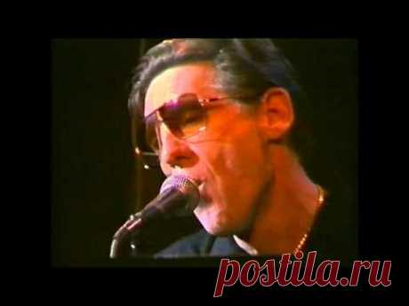 Jerry Lee Lewis - What i say. Live in London England 1983