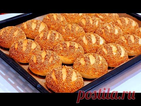 ЭТОТ РЕЦЕПТ МЕНЯ ПОКОРИЛ!ГОТОВИЛА ДЕТЯМ В ШКОЛУ, ВЕСЬ КЛАСС ПРОСИТ РЕЦЕПТ!БЫСТРЫЕ БУЛОЧКИ С НАЧИНКОЙ ИЗ КАРТОФЕЛЯ И ПАРОВОГО МАКА.
ИНГРЕДИЕНТЫ: 1 кг творога (я брала обезжиренный, но можно и с жирностью 4%) 4 яйца 1 стакан сахара 2 ч.л. ванильного экстракта 2 ст.л. разрыхлителя 100 г сливочного масла (растопить) 3 стакана муки (обычной, не цельнозерновой) 1 стакан картофельного пюре 200 г сваренного и размятого картофеля (я варила картофель для начинки в пароварке для детей) 300 г сваренной ко…