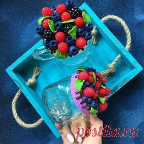 Доброе ягодное утро! Консервируют лето в баночках ☺️☺️, готовлюсь к ярмарке @artflection которая пройдёт уже в эти выходные в Амбер Плазе (м.Новослободская), а после я сразу уезжаю в отпуск аж до 23 августа ☺️☺️☺️