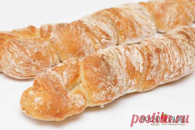 Французский кручёный багет - c многочисленными мелкими и в некоторых местах огромных дырочках!