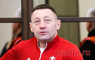 Футбольный клуб "Енисей" объявил об уходе Тихонова с поста главного тренера. Он возглавлял команду с января 2024 года