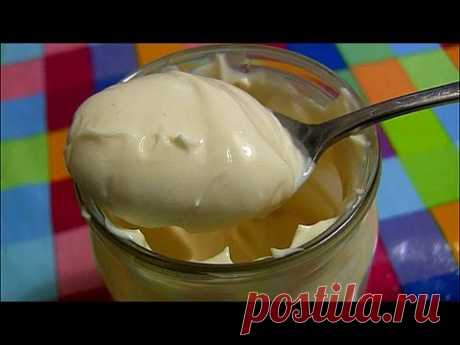 Майонез домашний густой за 1 минуту Delicious homemade mayonnaiseРастительное масло (рафинированное) - 250 мл
Яйцо - 1 шт
Соль - 0,5 ч.л
Сахар - 1 ч.л
Горчица - 1 ч.л
Лимонный сок - 1 ст.л

Количество специй вы можете регулировать на свой вкус,кому-то захочется чуть больше или меньше соли и т.д