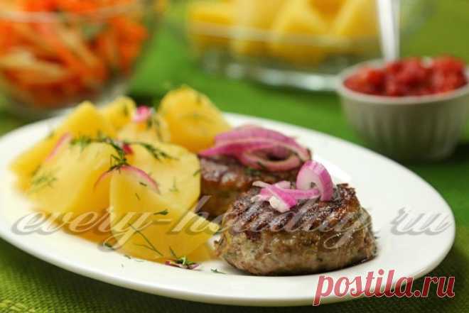 Мясные зразы с овощной начинкой, рецепт с фото