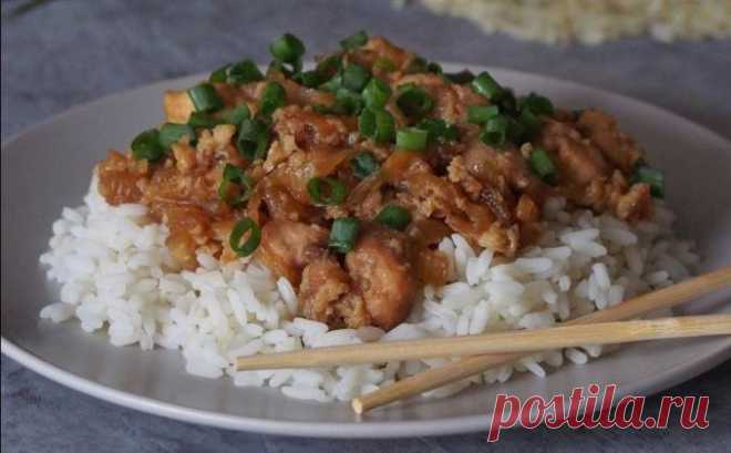 Японский оякодон с курицей и рисом