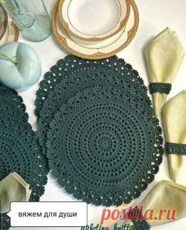 Салфетка крючком: схема и вдохновение Привет, рукодельницы! Сегодня хочу поделиться с вами идеей для уютного творчества – салфеткой, связанной крючком. Это такая приятная мелочь, которая может добавить тепла и красоты в ваш дом. Я обожаю вязать салфетки. Они не требуют много пряжи, а результат получается очень эффектным....