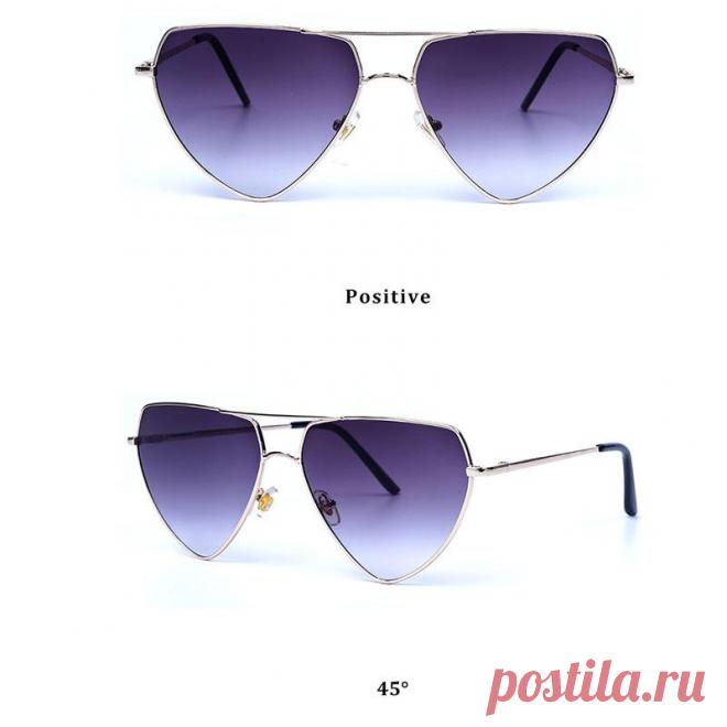 Треугольной формы в металлической оправе очки от солнца с серой градиентной линзой за 200 грн. | Шафа