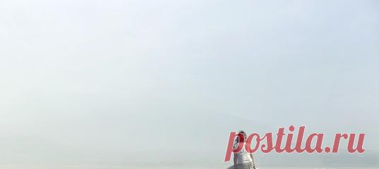 Порой мы понимаем, что семейный сценарий и модели поведения, принятые среди наших близких, нам не подходят. Нам становится тесно в этих узких рамках, и мы выходим на поиски тех, на кого хотели бы равняться. Как выбрать подходящий образец для подражания, чему мы можем научиться у других и почему не стоит бездумно копировать чужой образ? #самоанализ #непосценарию #психологияличности #психологияобщения