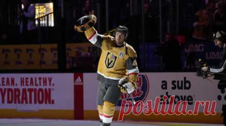 Гол Барбашёва помог «Вегасу» переиграть «Лос‑Анджелес» в матче НХЛ. Действующий обладатель Кубка Стэнли «Вегас Голден Найтс» переиграл «Лос-Анджелес Кингз» в предсезонном матче Национальной хоккейной лиги (НХЛ). Читать далее