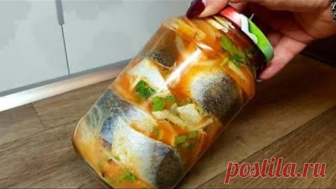 ГОСТИ ДАЖЕ СОУС ВЫМАКИВАЮТ СЕЛЁДКУ ГОТОВЛЮ ТЕПЕРЬ ТОЛЬКО ТАК И НЕ ПОКУПАЮ!