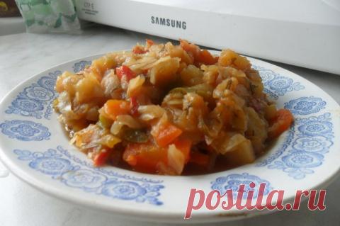 Овощное рагу (без мяса) в мультиварке  
 Самый обширный кулинарный жанр — рагу, по сути — это каша из топора. 
 Самые разные продукты встречаются в рамках одной кастрюли, образуя нечто среднее между супом и жарким. Важно только, чтобы ито…