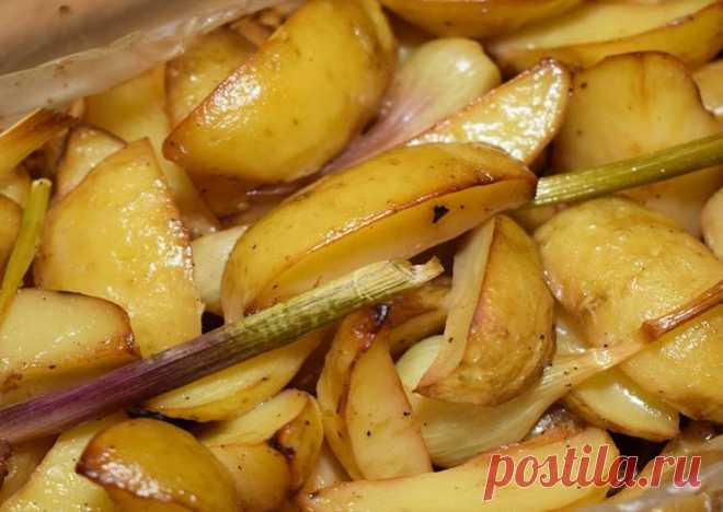 (5) Молодая картошка запеченная в духовке. Вкусный ужин - пошаговый рецепт с фото. Автор рецепта Sango Food 🌳 . - Cookpad