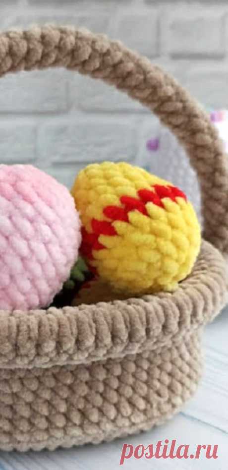 PDF Пасхальные корзинка и яйца крючком. FREE crochet pattern; Аmigurumi Easter patterns. Амигуруми схемы и описания на русском. Вязаные игрушки и поделки своими руками #amimore - Пасха, пасхальные украшения, пасхальный декор, корзина, корзинка, яйца, яйцо, яички.