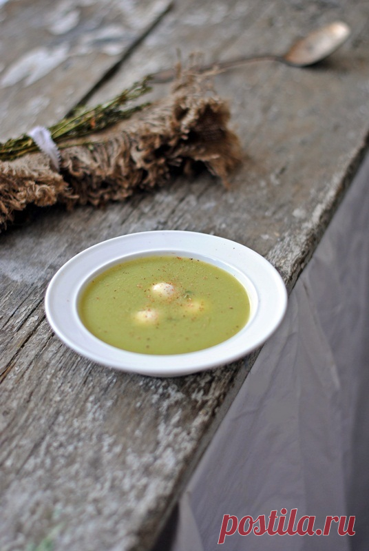 Гороховый суп-пюре с моцареллой. (Рецепт по клику на картинку).