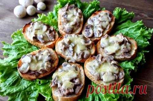 Бутерброды с грибами и сыром – сытный горячий завтрак