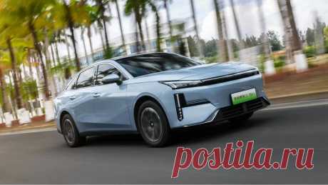Geely Galaxy L6 EM-i 2025: в Китае стартовали предпродажи обновленного седана