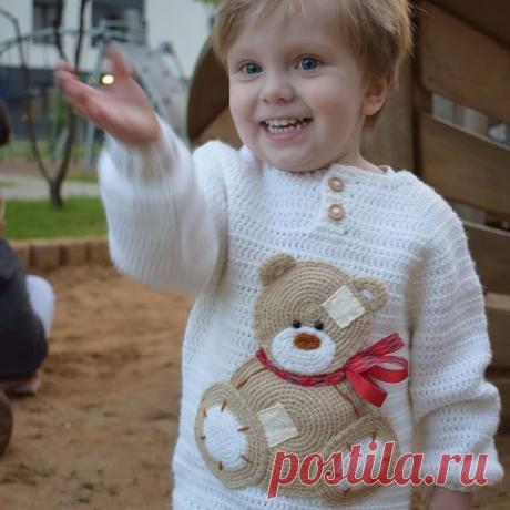 Улыбнитесь)
#pigilova_knitting #teddy
#handmade #ручнаяработа #ручная_работа #вязаниекрючком #рукоделие #хендмейд #авторскаяработа #вязание #crochet #knitting #мамавяжет #теддик #вязаниедлядетей  #forkids #вяжутнетолькобабушки #люблювязать #крючком #metoyou #teddybear #bear #тедди #мишкатедди #вязаныевещи #модноевязание #вязаныйджемпер #вяжунемогуостановиться #crochetsweater